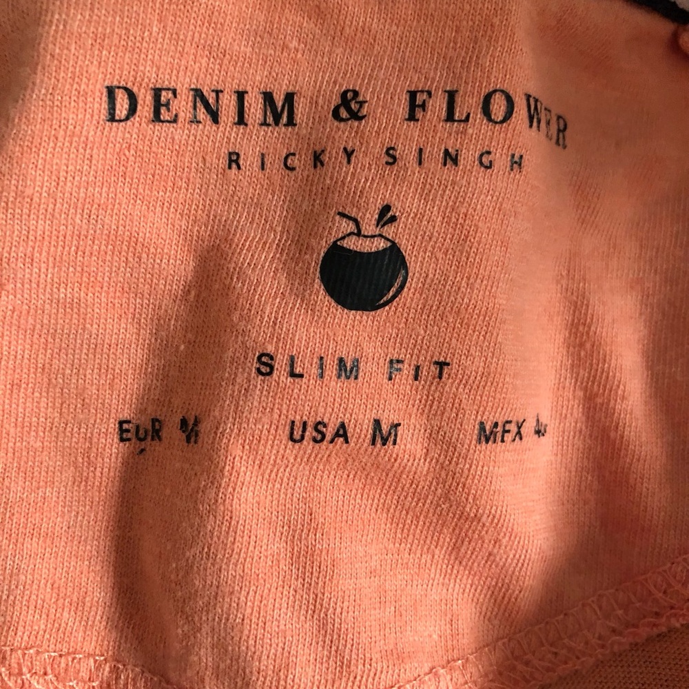 DENIM & FLOWER MENS TEE - Picture 3 of 7